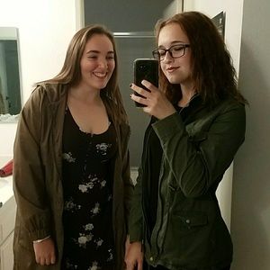 Meet your Posher, Aby